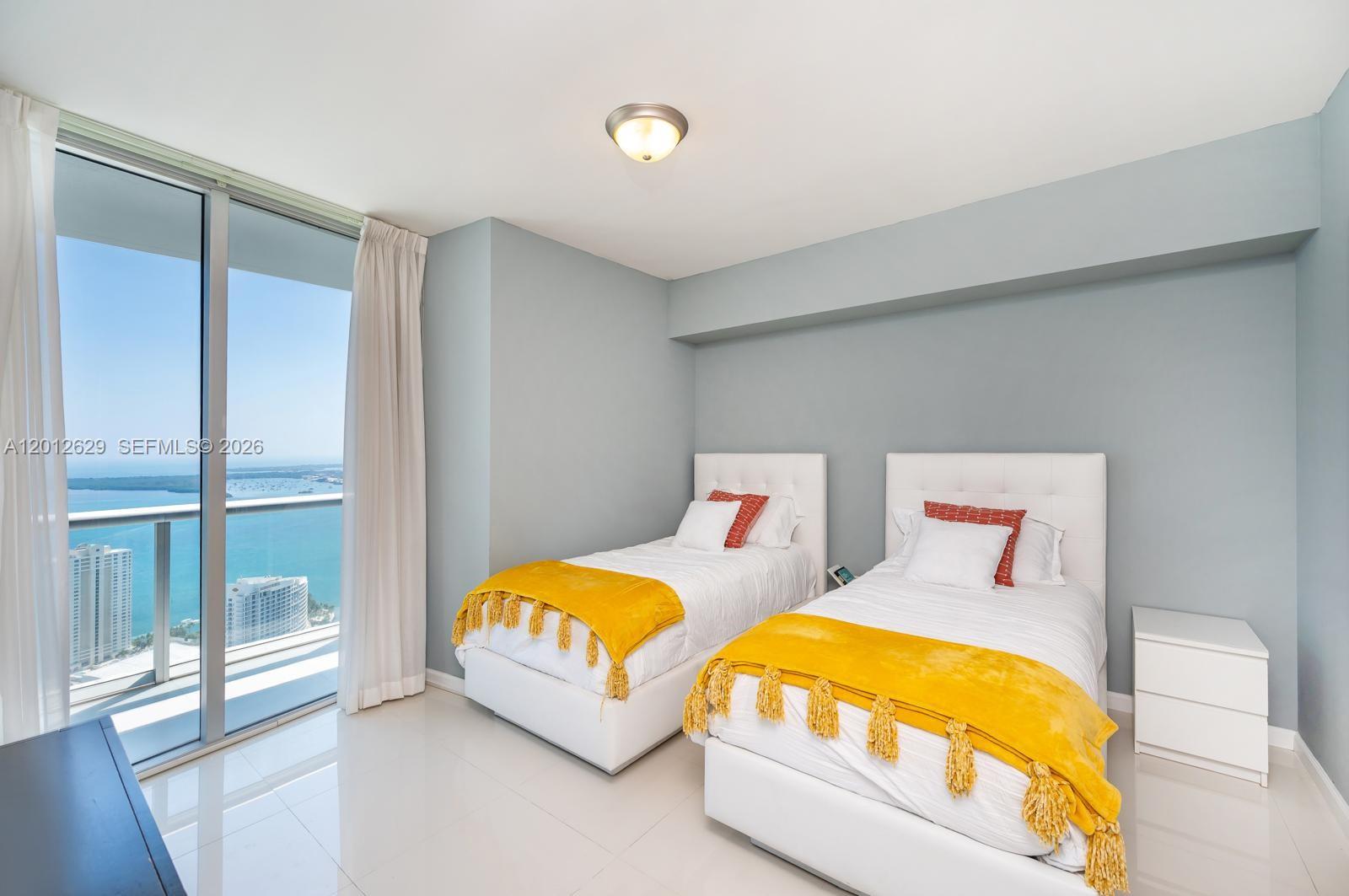 ICONBRICKELL CONDO NO 1 - Residential