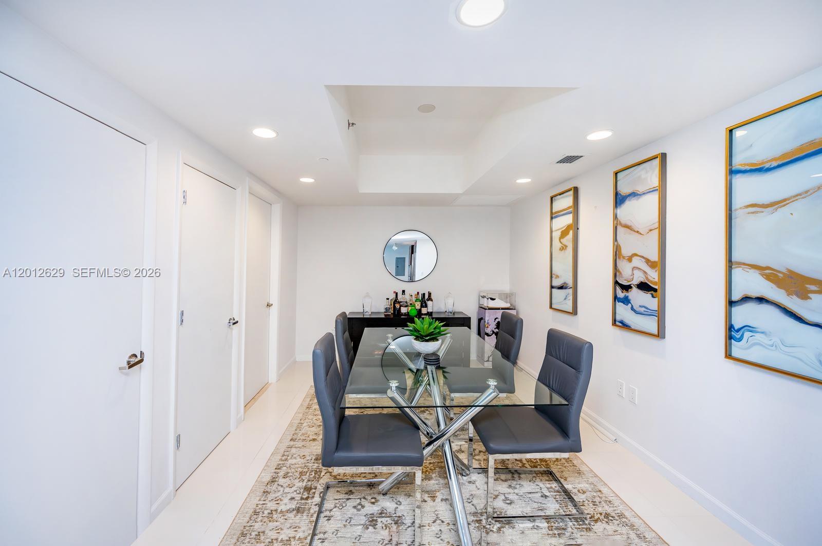 ICONBRICKELL CONDO NO 1 - Residential