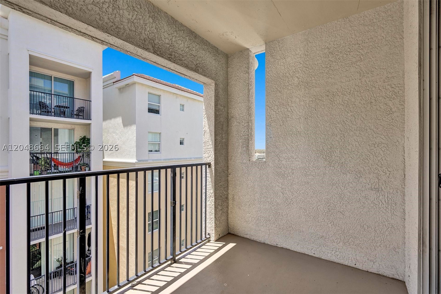 PORTO BELLAGIO CONDO - Residential