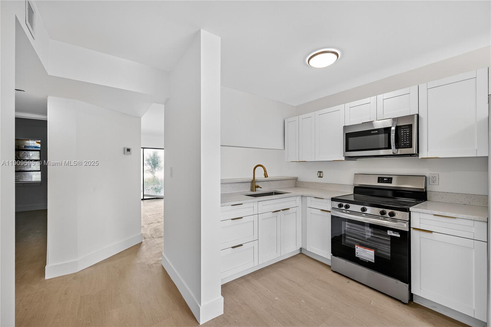 LAKESIDE AT TAMARAC CONDO - Residential Lease