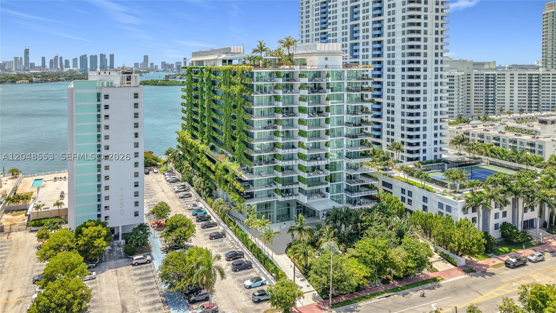 BAYVIEW TERR CONDO - Residential