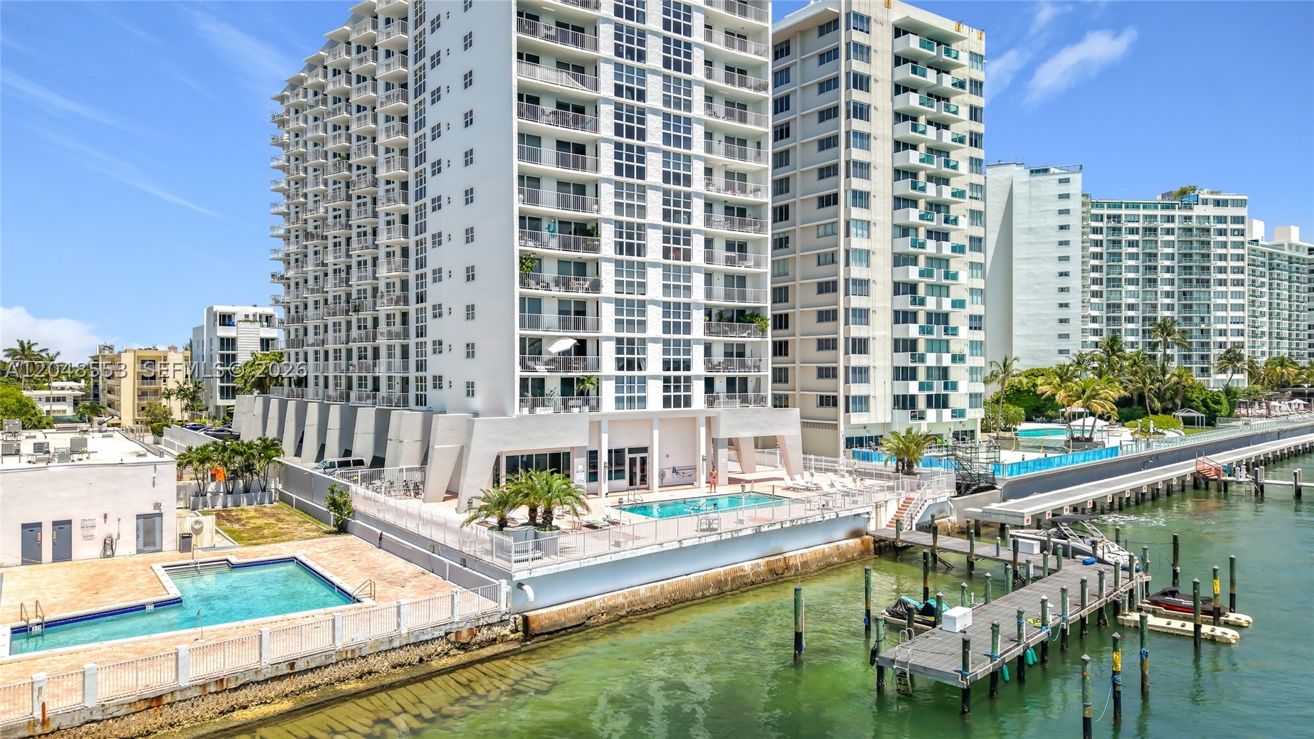 BAYVIEW TERR CONDO - Residential