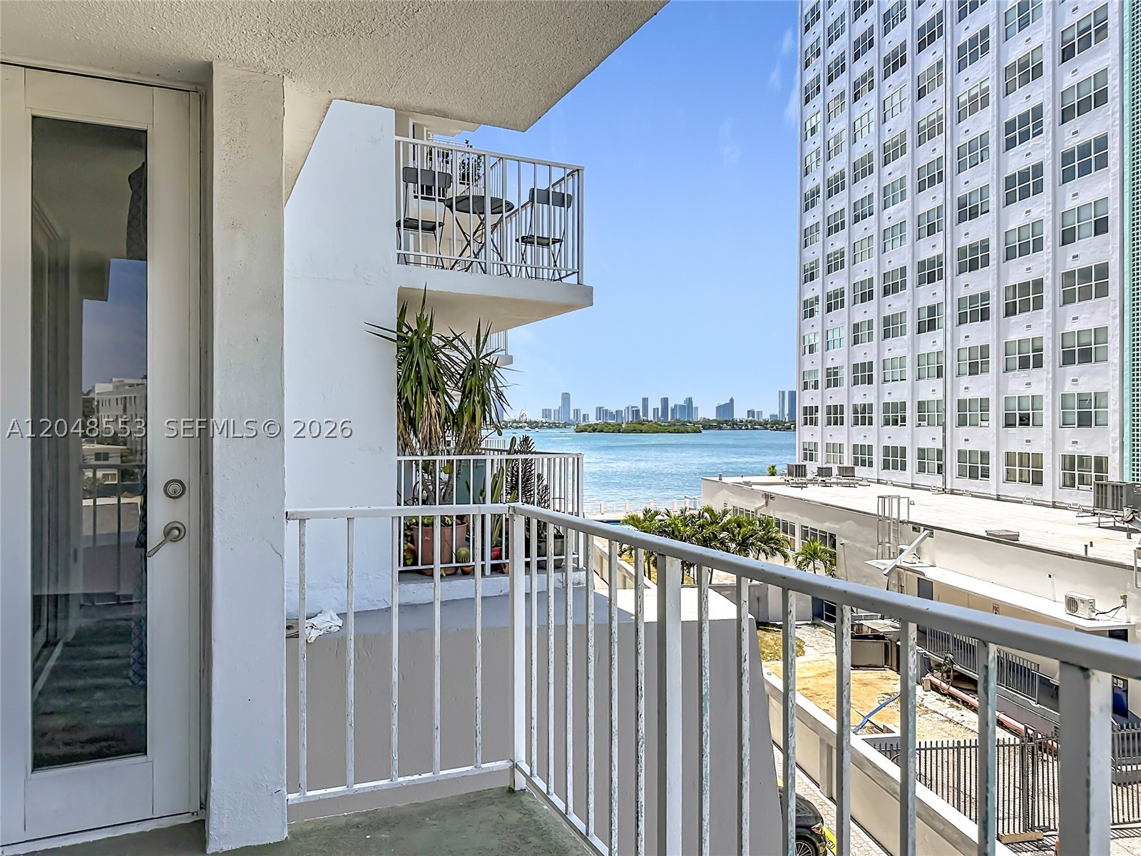 BAYVIEW TERR CONDO - Residential