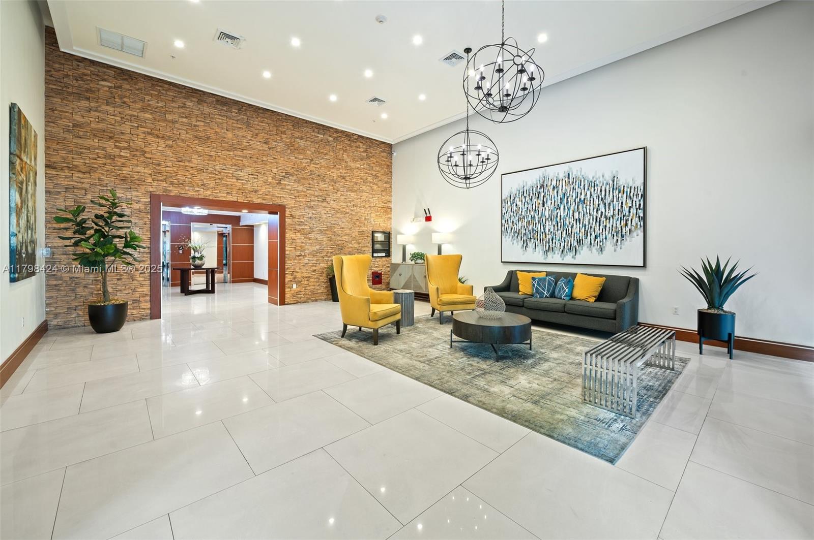 KEYSTONE VILLAS II CONDO - Residential