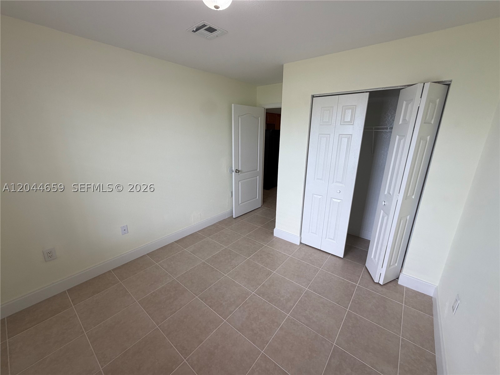 ROSEHAVEN - Residential Lease