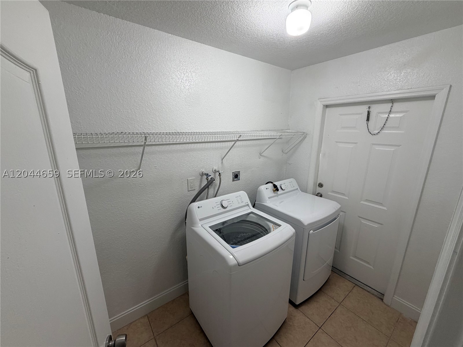 ROSEHAVEN - Residential Lease