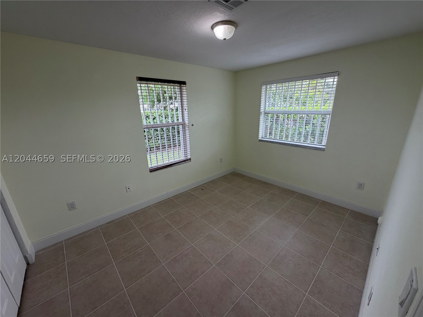 ROSEHAVEN - Residential Lease