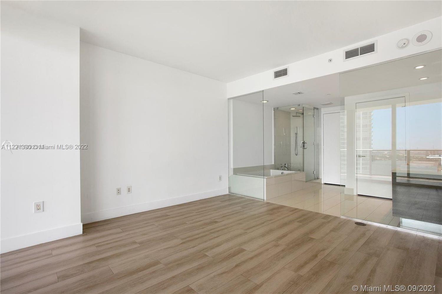 PARAISO BAY CONDO - Residential Lease
