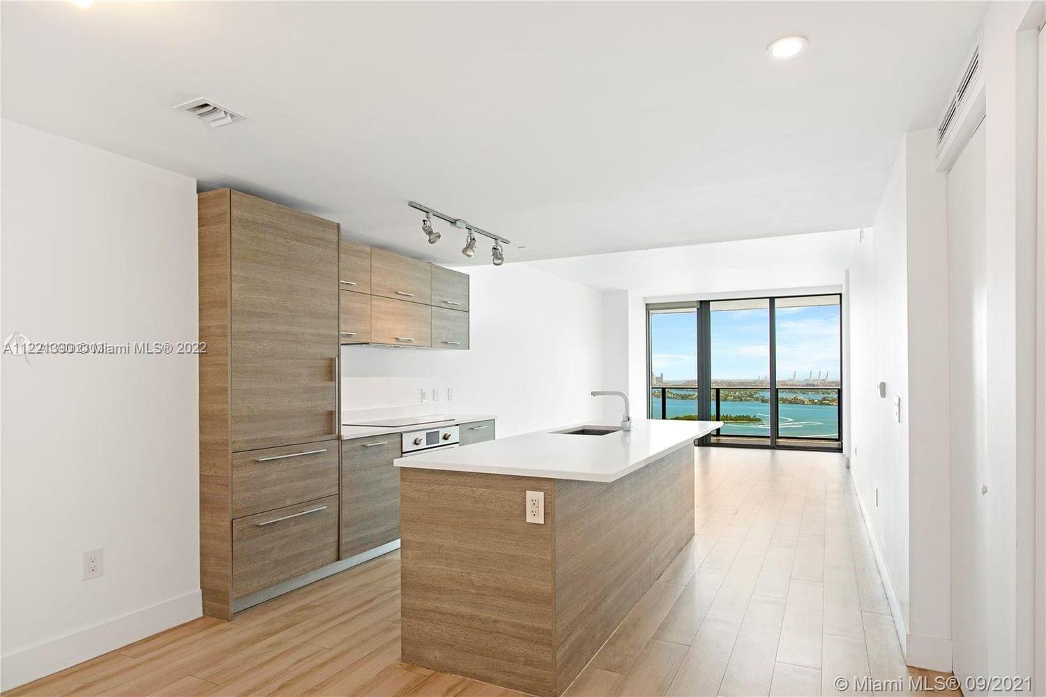 PARAISO BAY CONDO - Residential Lease