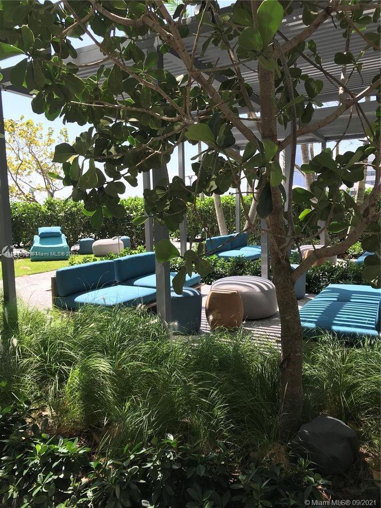 PARAISO BAY CONDO - Residential Lease