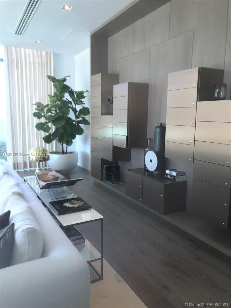 PARAISO BAY CONDO - Residential Lease