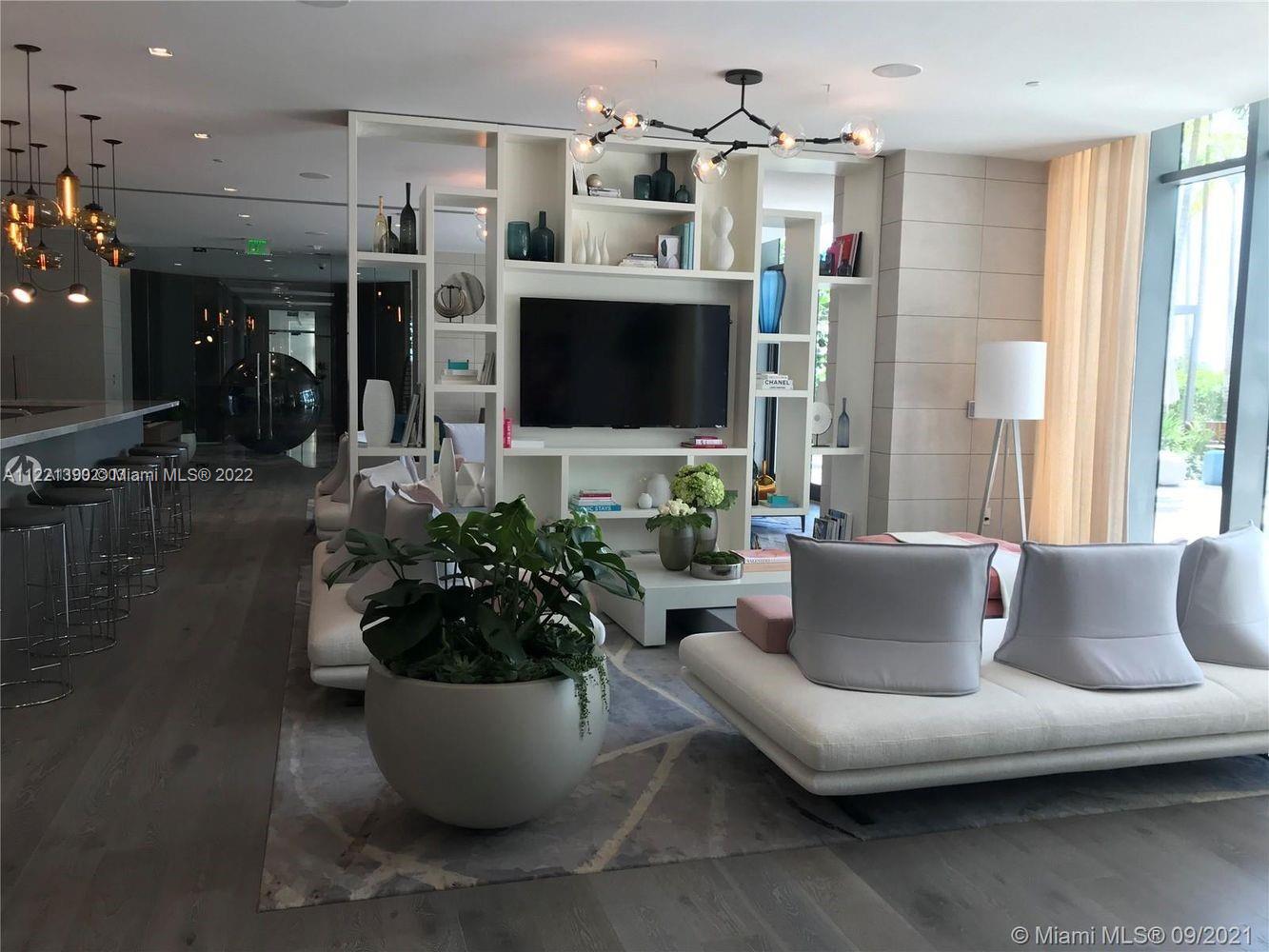 PARAISO BAY CONDO - Residential Lease