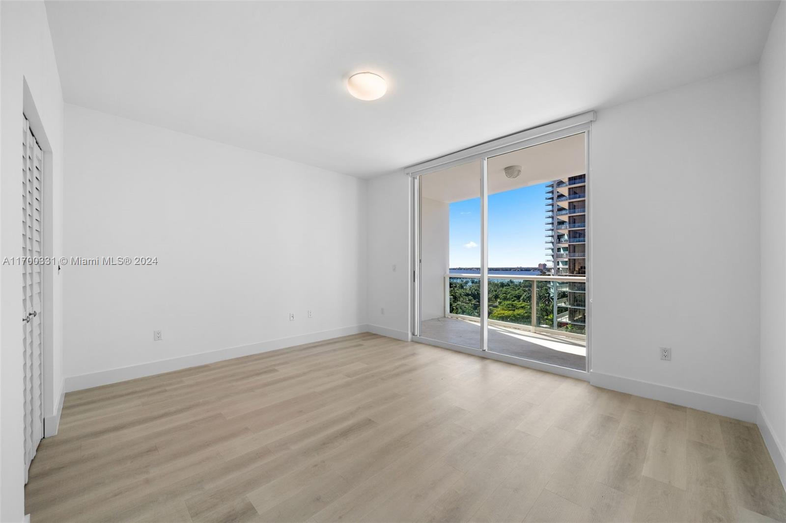 GROVE HILL TOWER CONDO - Residential