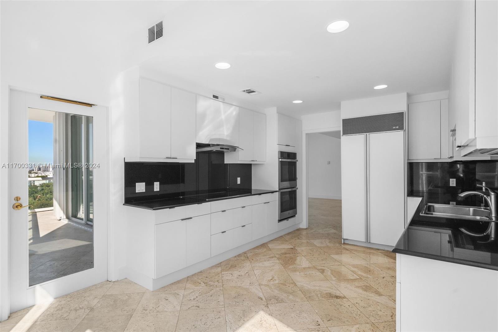 GROVE HILL TOWER CONDO - Residential