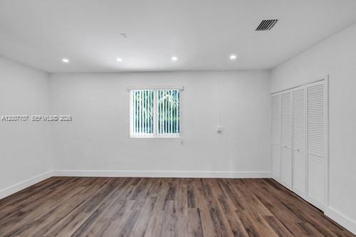 5.5 ACRE W 4/3 CROSSFENCED - Residential