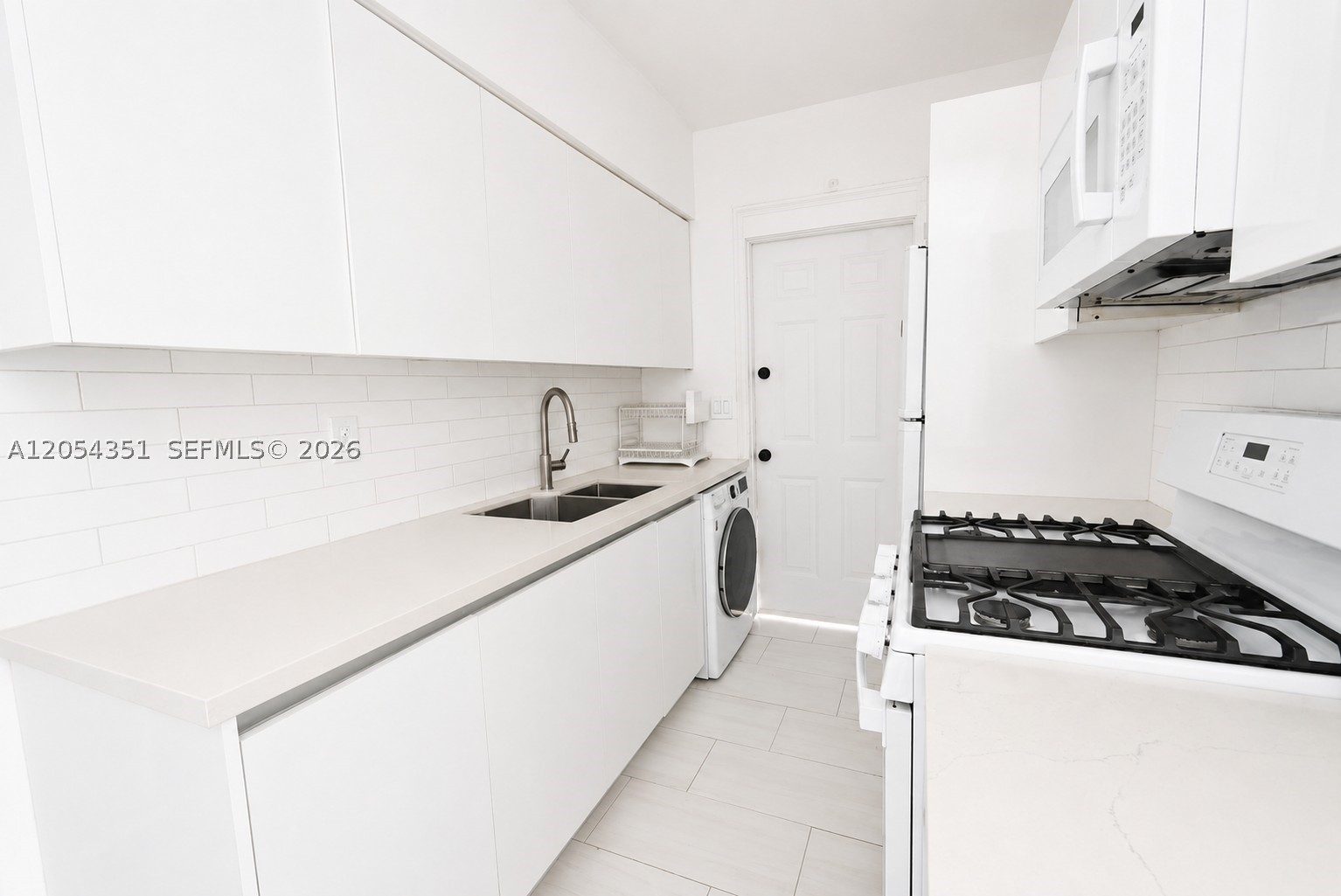 GARDEN SUB AMD PL - Residential Lease