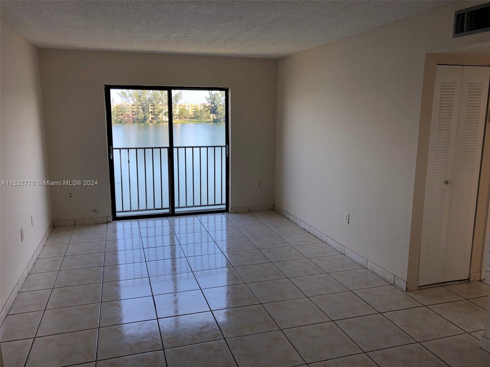 VISTA DEL LAGO I CONDO - Residential Lease
