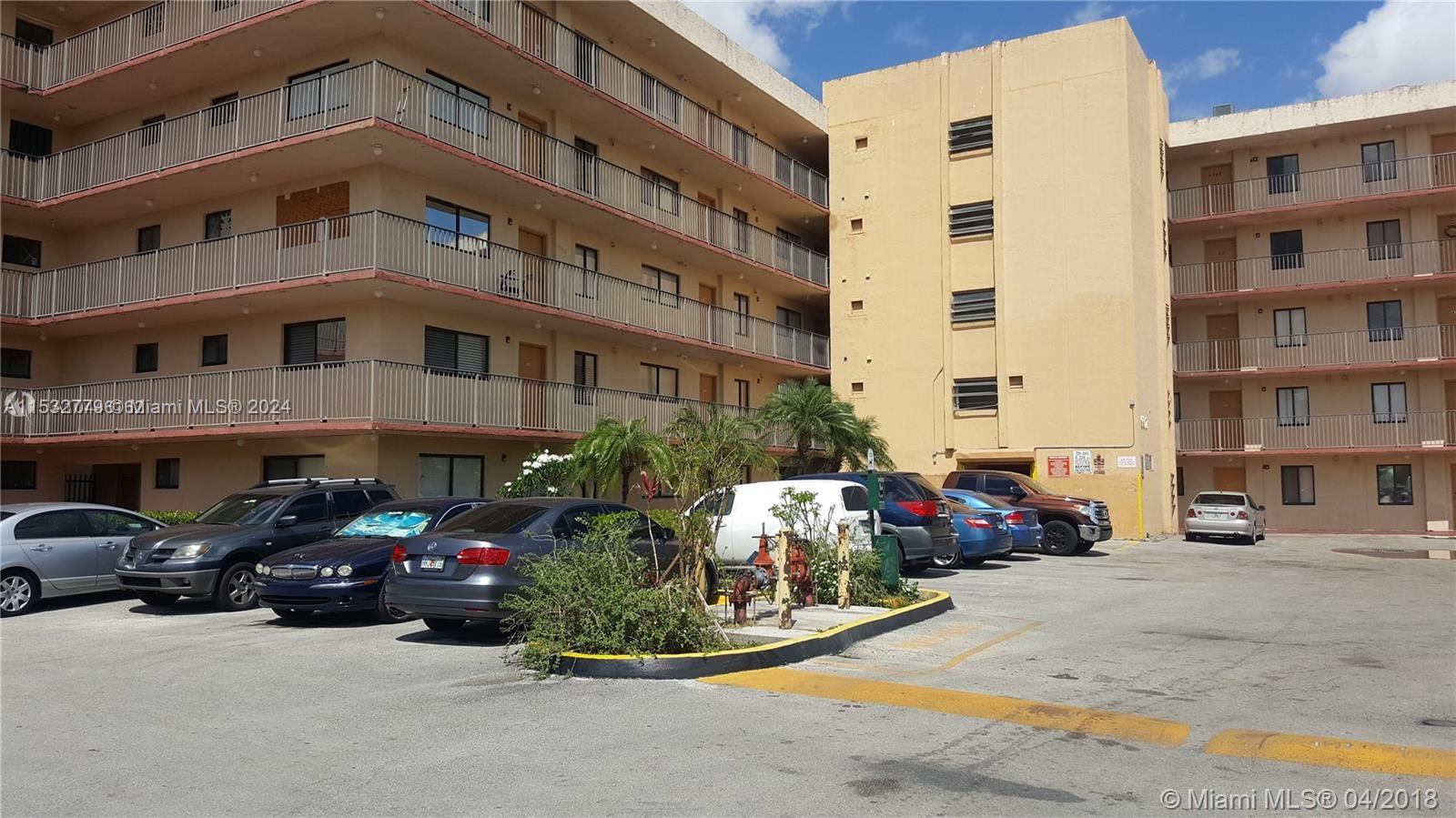 Beautiful 3 Beds 2 Baths, Unit with Lake and Pool view located in the impeccable Vista del Lago community in Hialeah Gardens. Unit has Washer and Dryer inside, Impact Windows. Vista del Lago is a clean and well managed gated community. Plenty of parking - Walking distance to dozens of Groceries stores, Shopping Centers and Top-Rated Schools. Close to major highways.