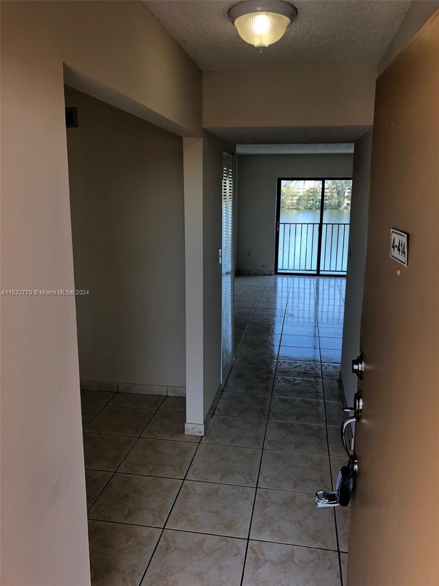 VISTA DEL LAGO I CONDO - Residential Lease