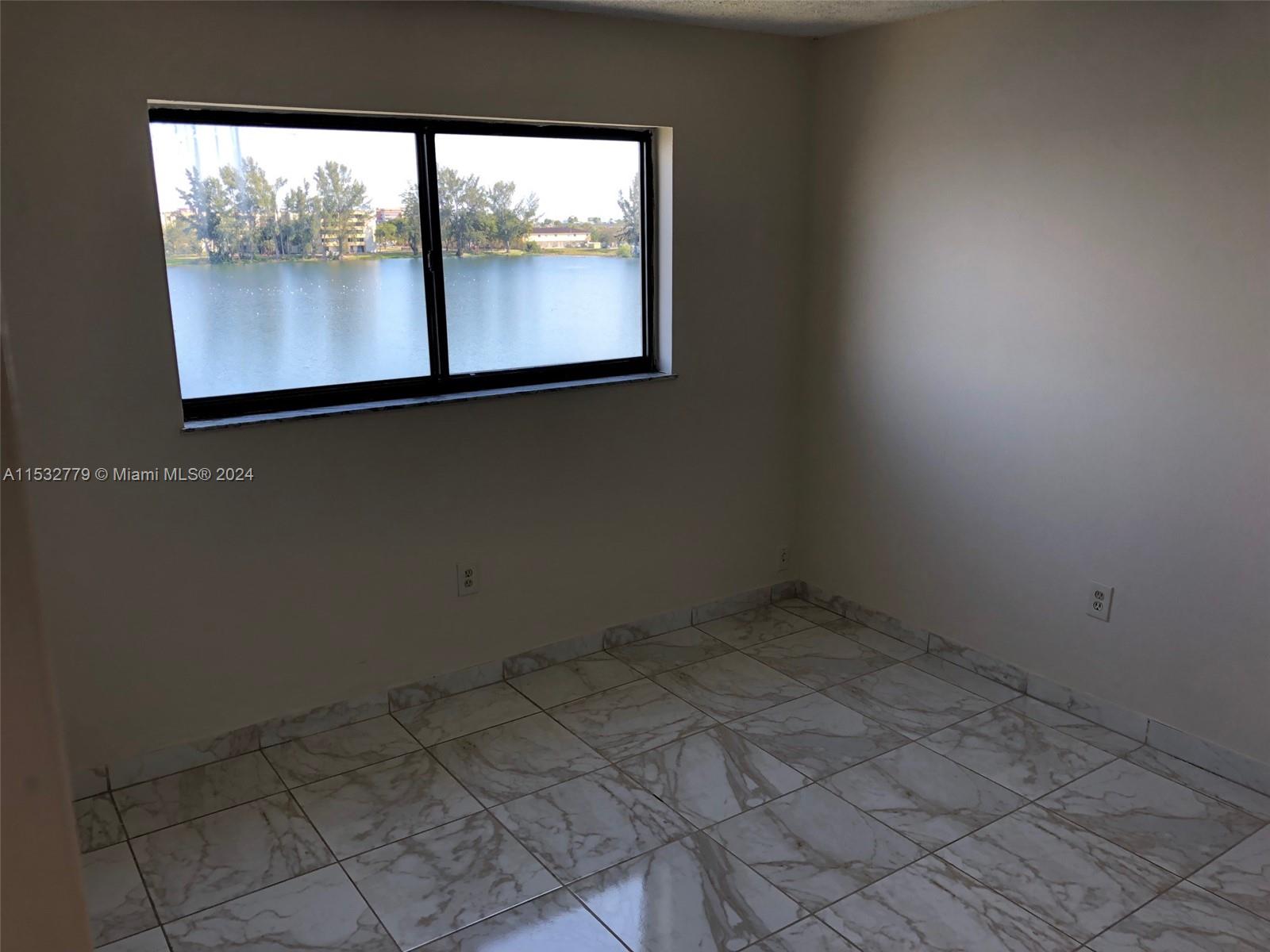 VISTA DEL LAGO I CONDO - Residential Lease