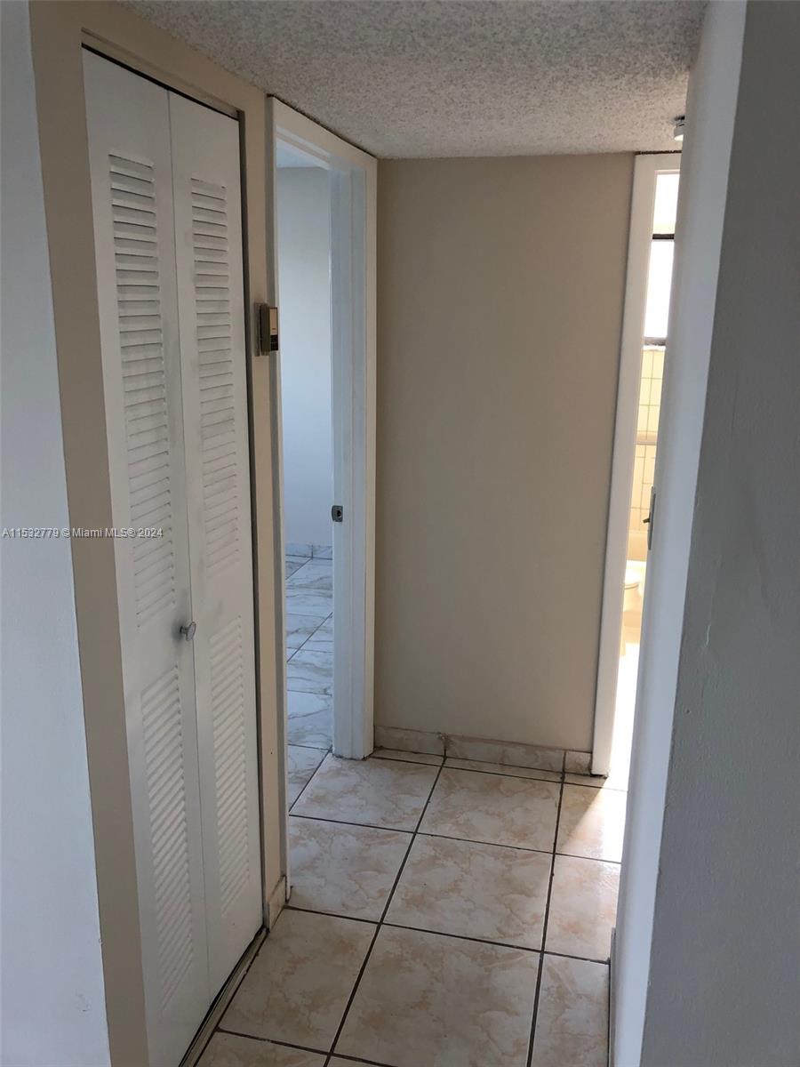 VISTA DEL LAGO I CONDO - Residential Lease