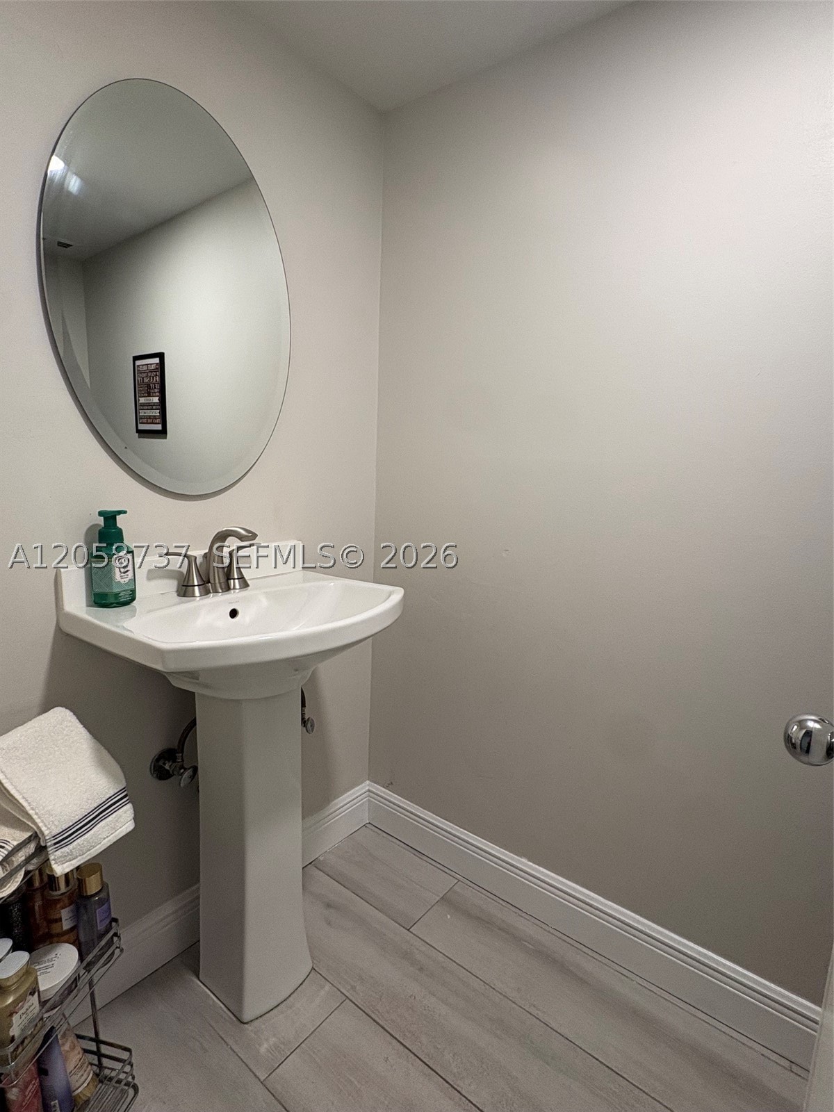 CARLYLE PLAZA CONDO - Residential