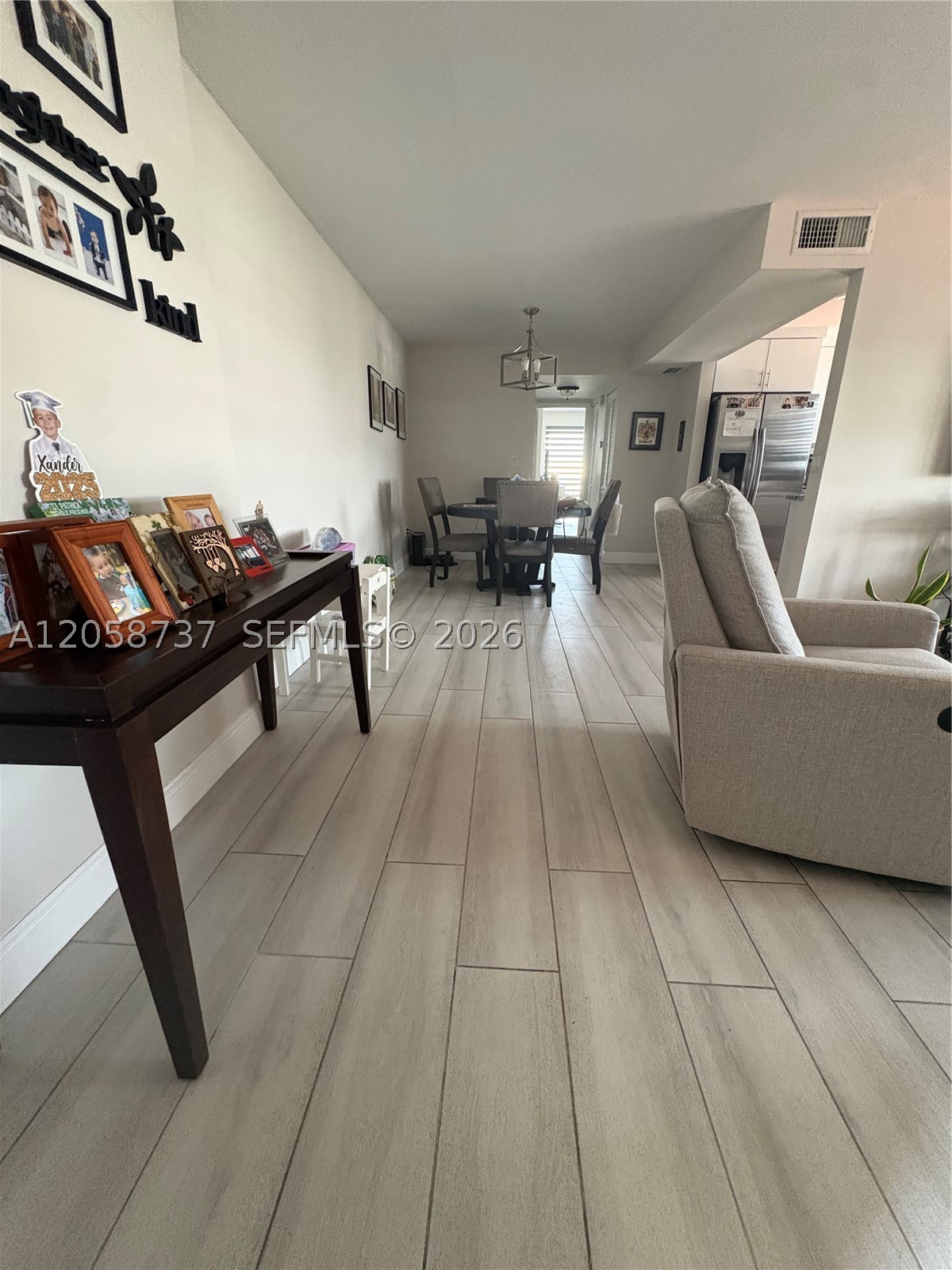 CARLYLE PLAZA CONDO - Residential