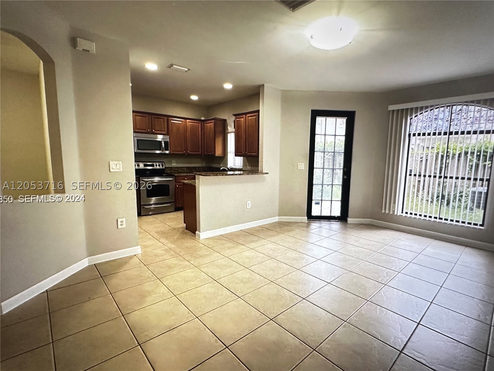 BEACON AT DORAL - Residential Lease