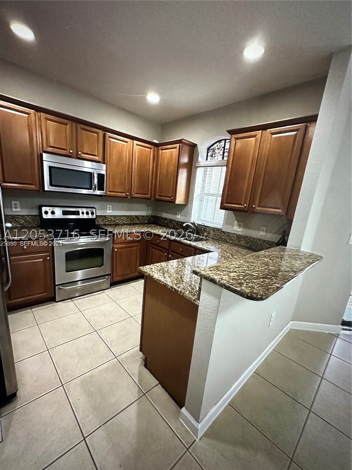 BEACON AT DORAL - Residential Lease