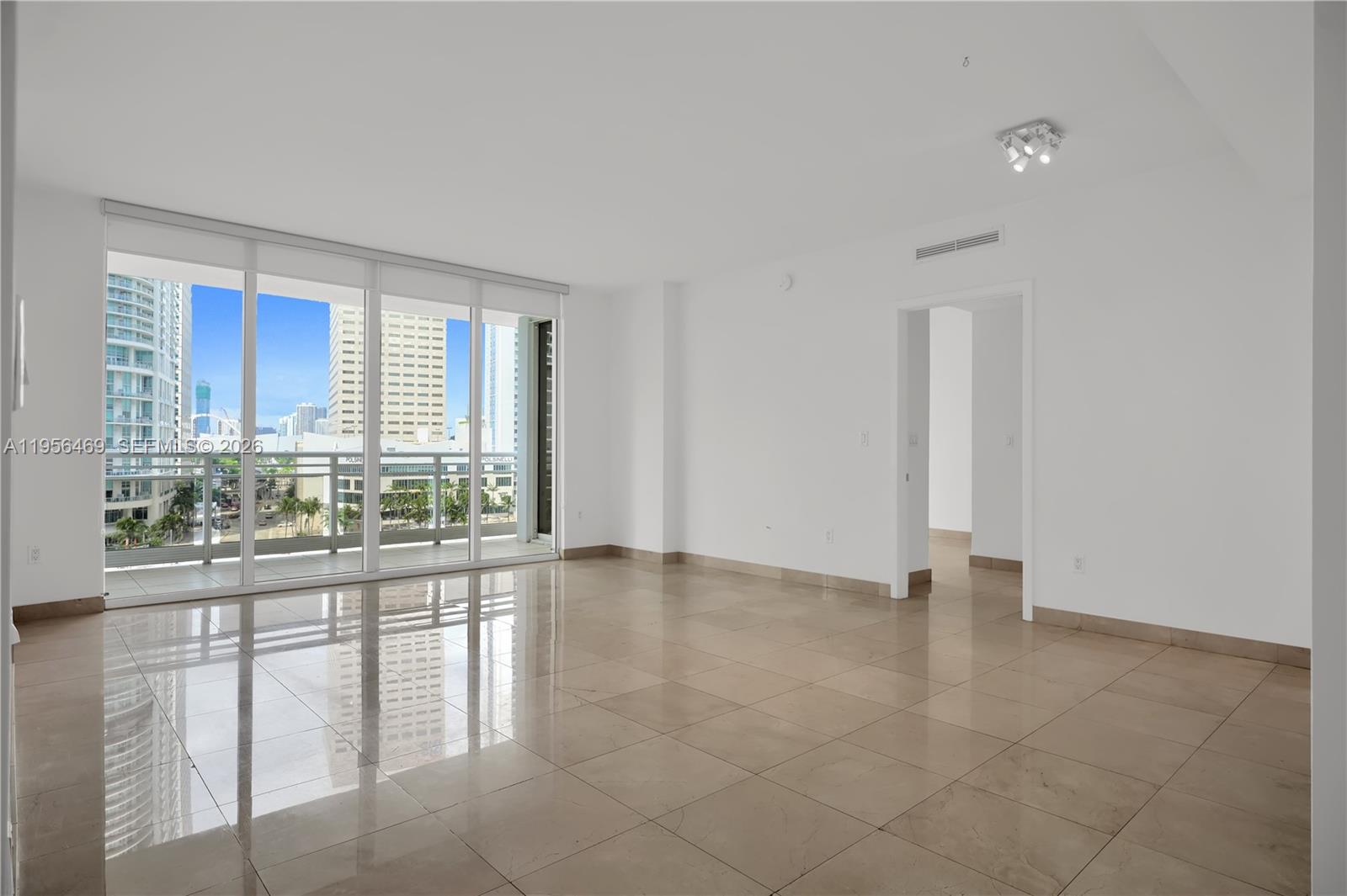 CARBONELL CONDO - Residential Lease