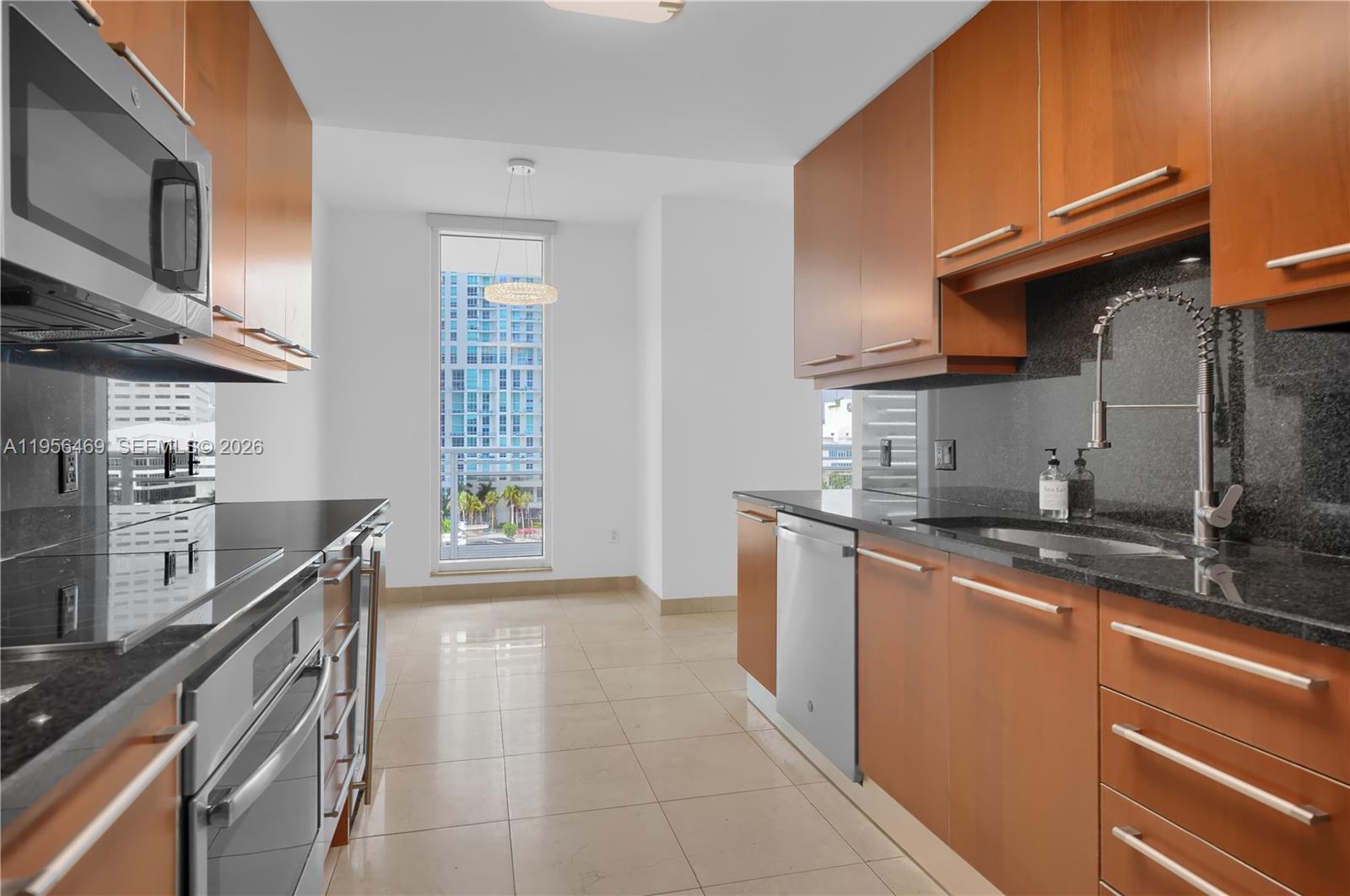 CARBONELL CONDO - Residential Lease