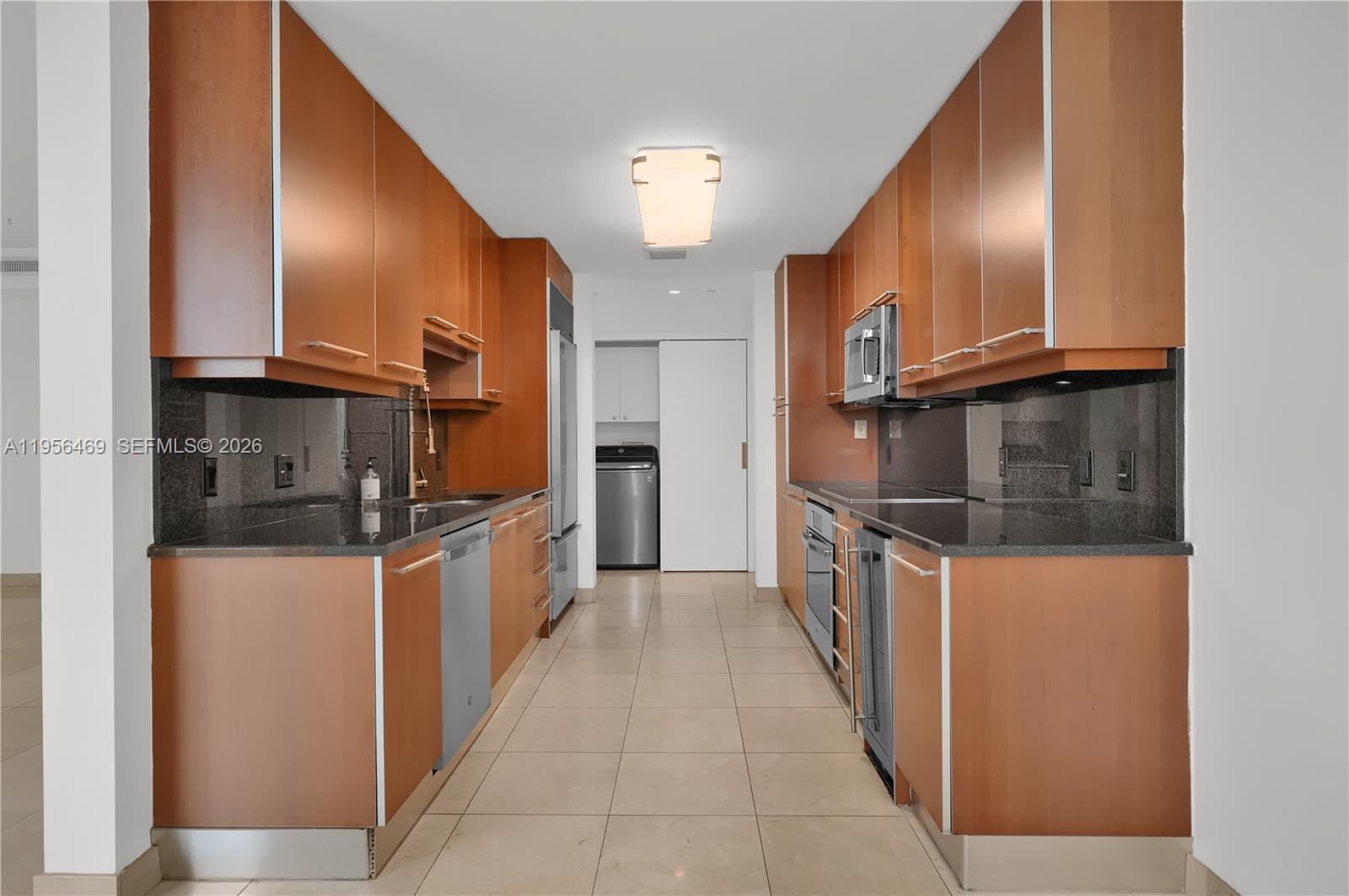 CARBONELL CONDO - Residential Lease