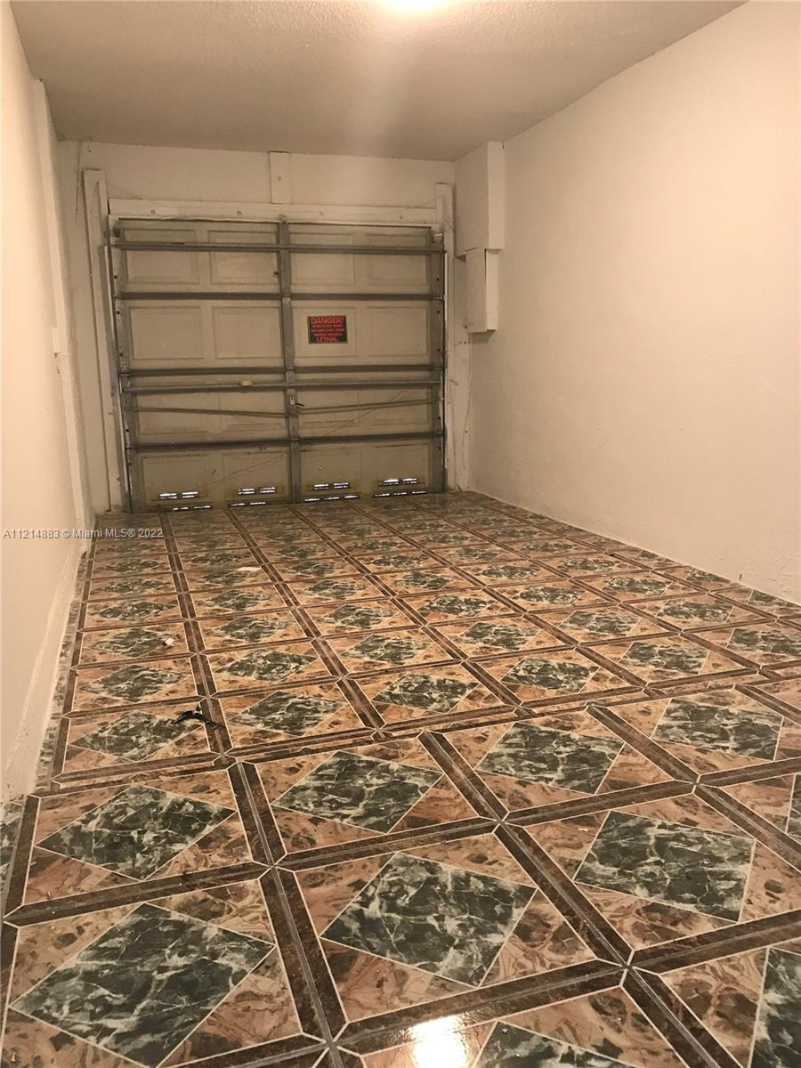 HONEY HILL PARK - Residential Lease