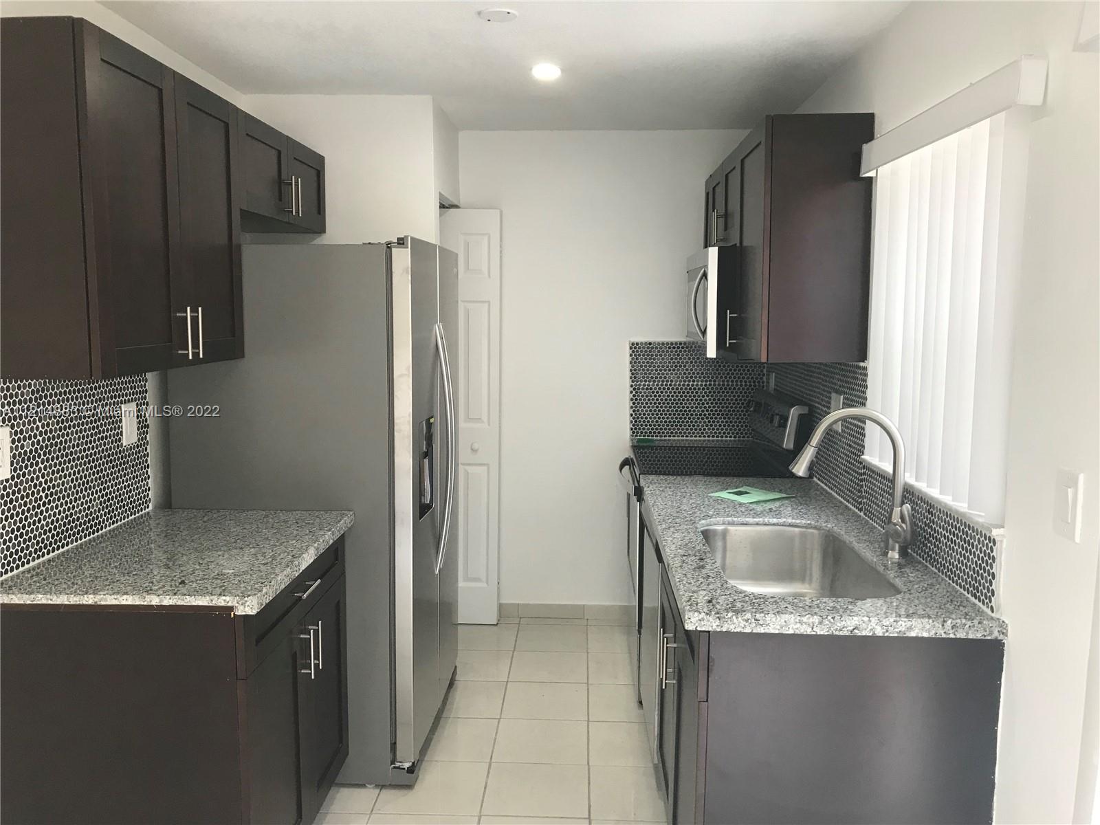 HONEY HILL PARK - Residential Lease