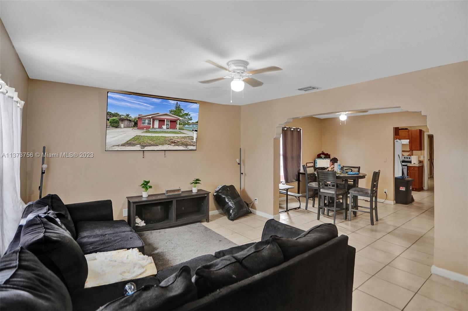 LINCOLN PARK CORR PLAT - Residential