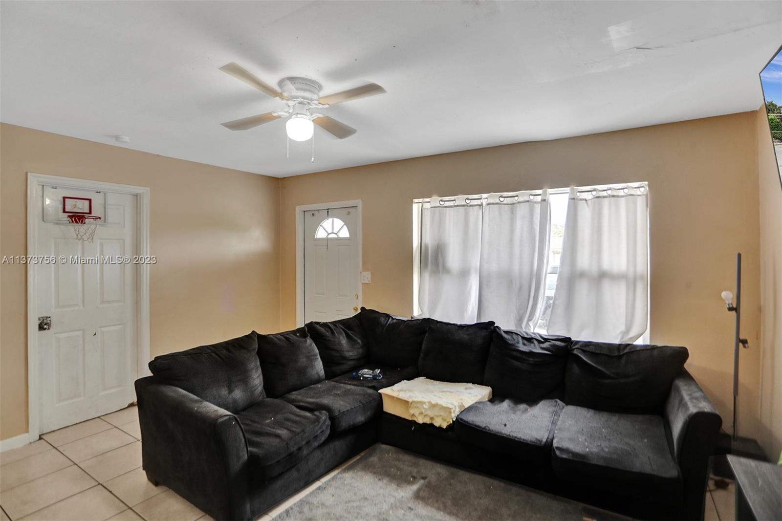 LINCOLN PARK CORR PLAT - Residential
