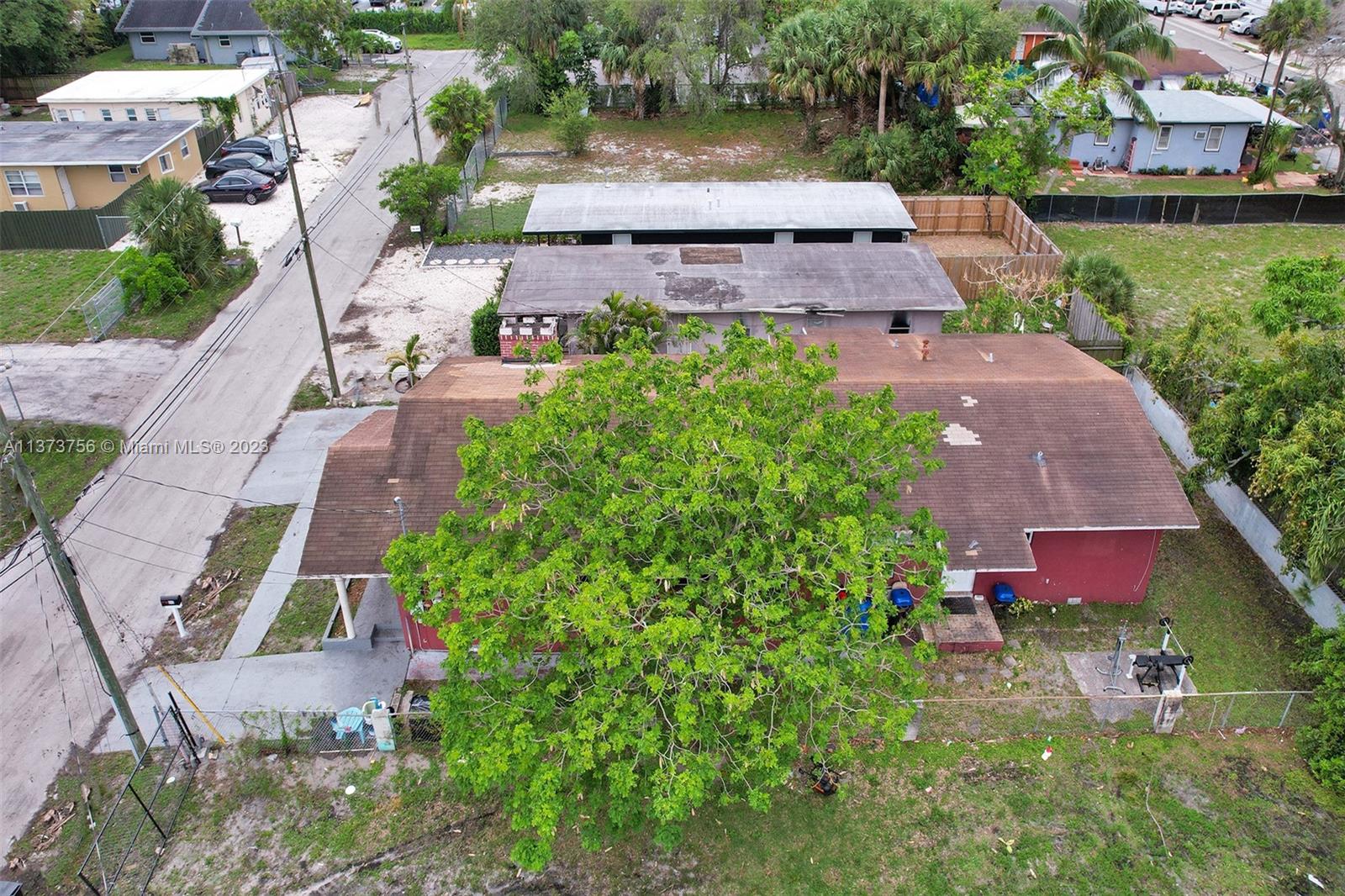 LINCOLN PARK CORR PLAT - Residential