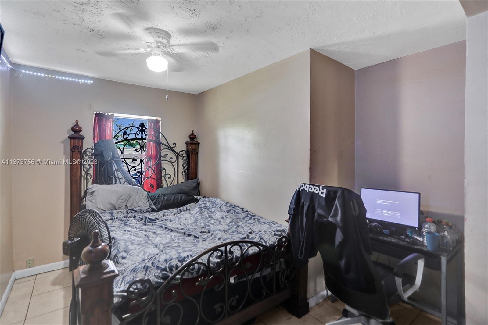 LINCOLN PARK CORR PLAT - Residential