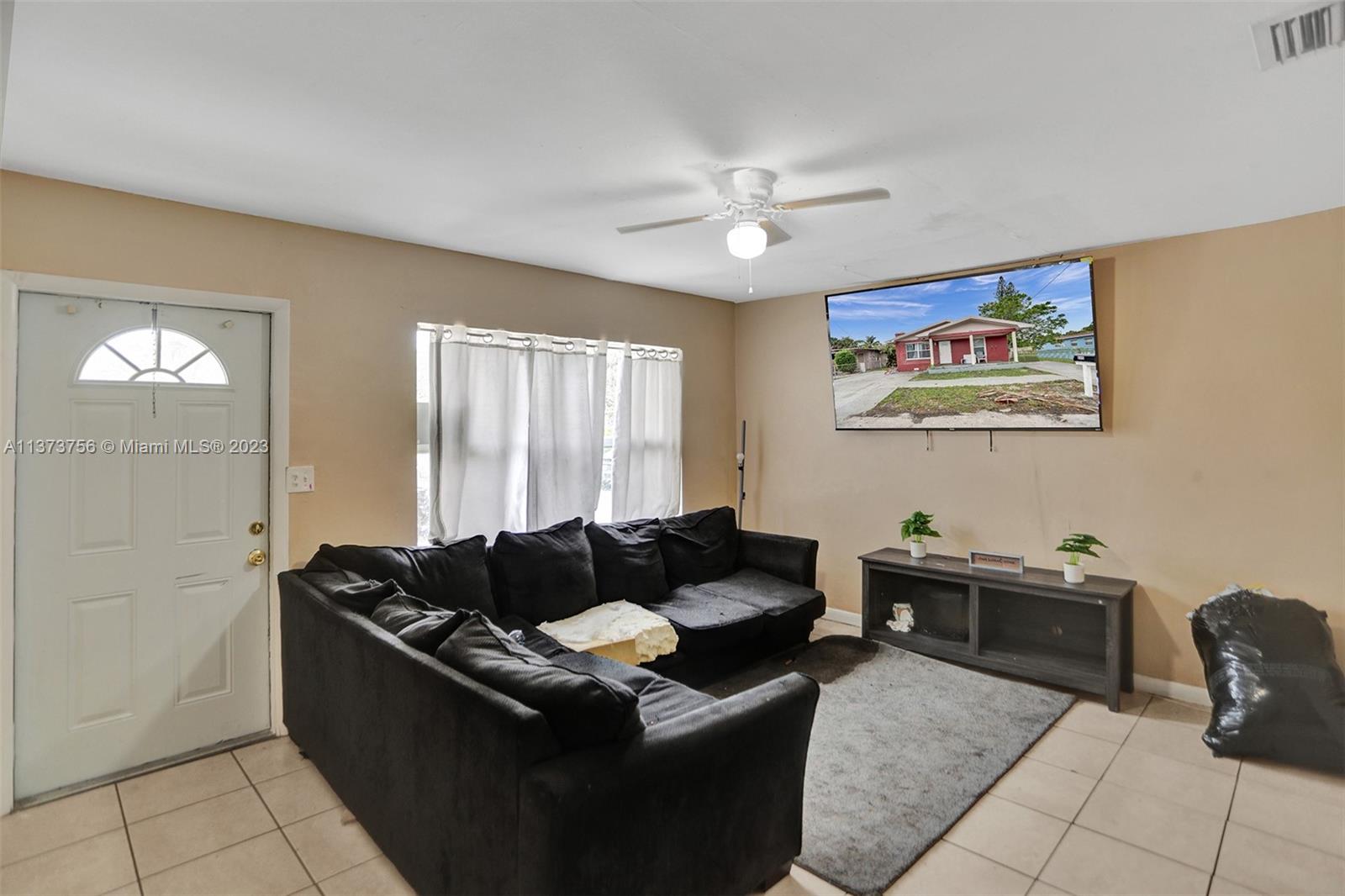 LINCOLN PARK CORR PLAT - Residential