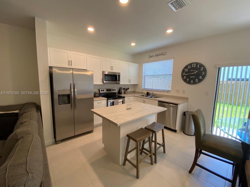 PINE ISLE - Residential