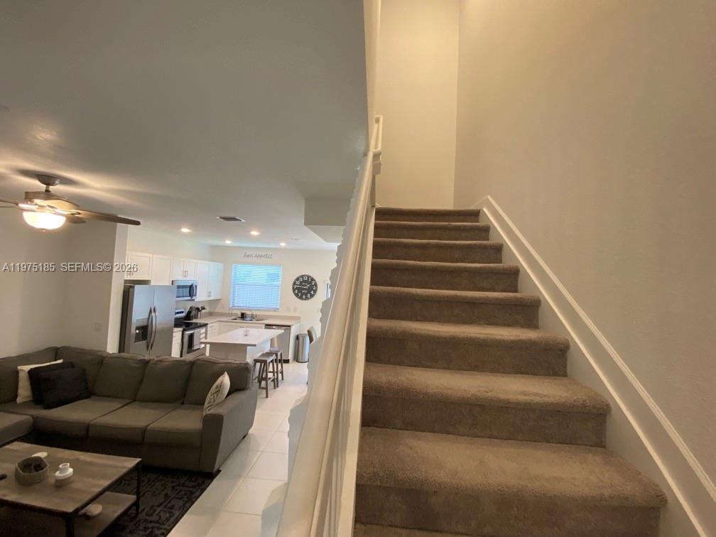 PINE ISLE - Residential