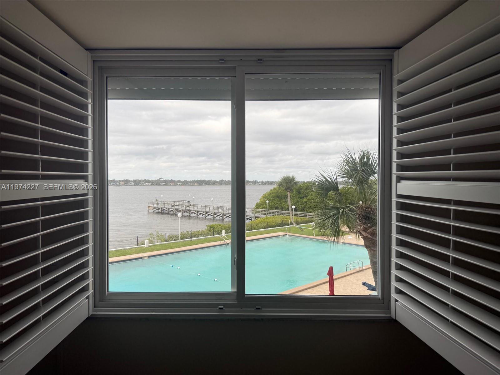 BAYSHORE BATH & TENNIS CLU - Residential