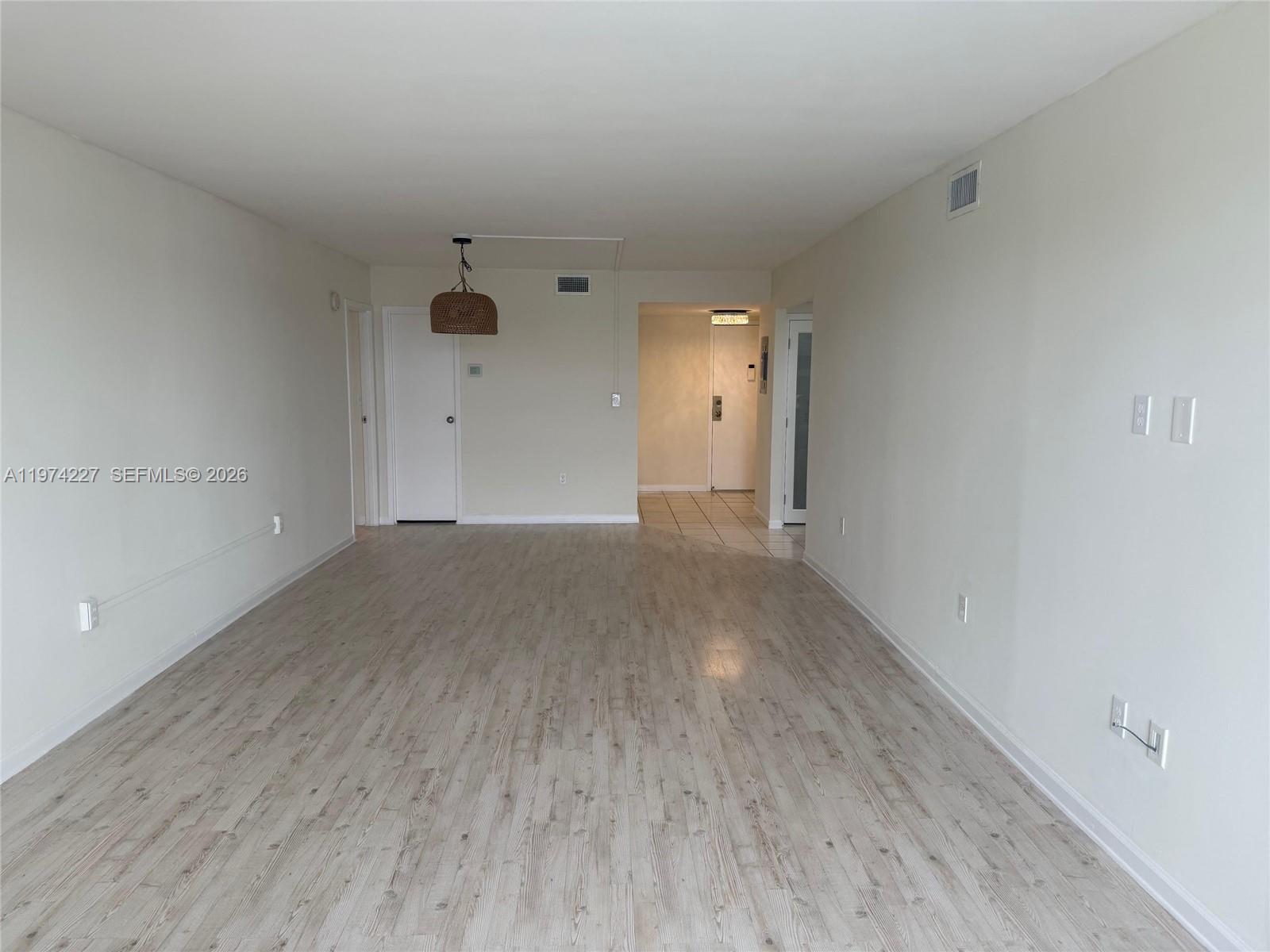 BAYSHORE BATH & TENNIS CLU - Residential