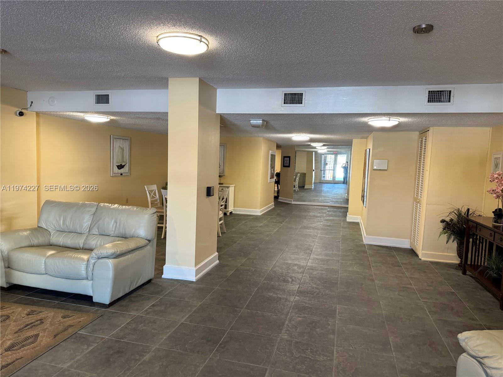 BAYSHORE BATH & TENNIS CLU - Residential