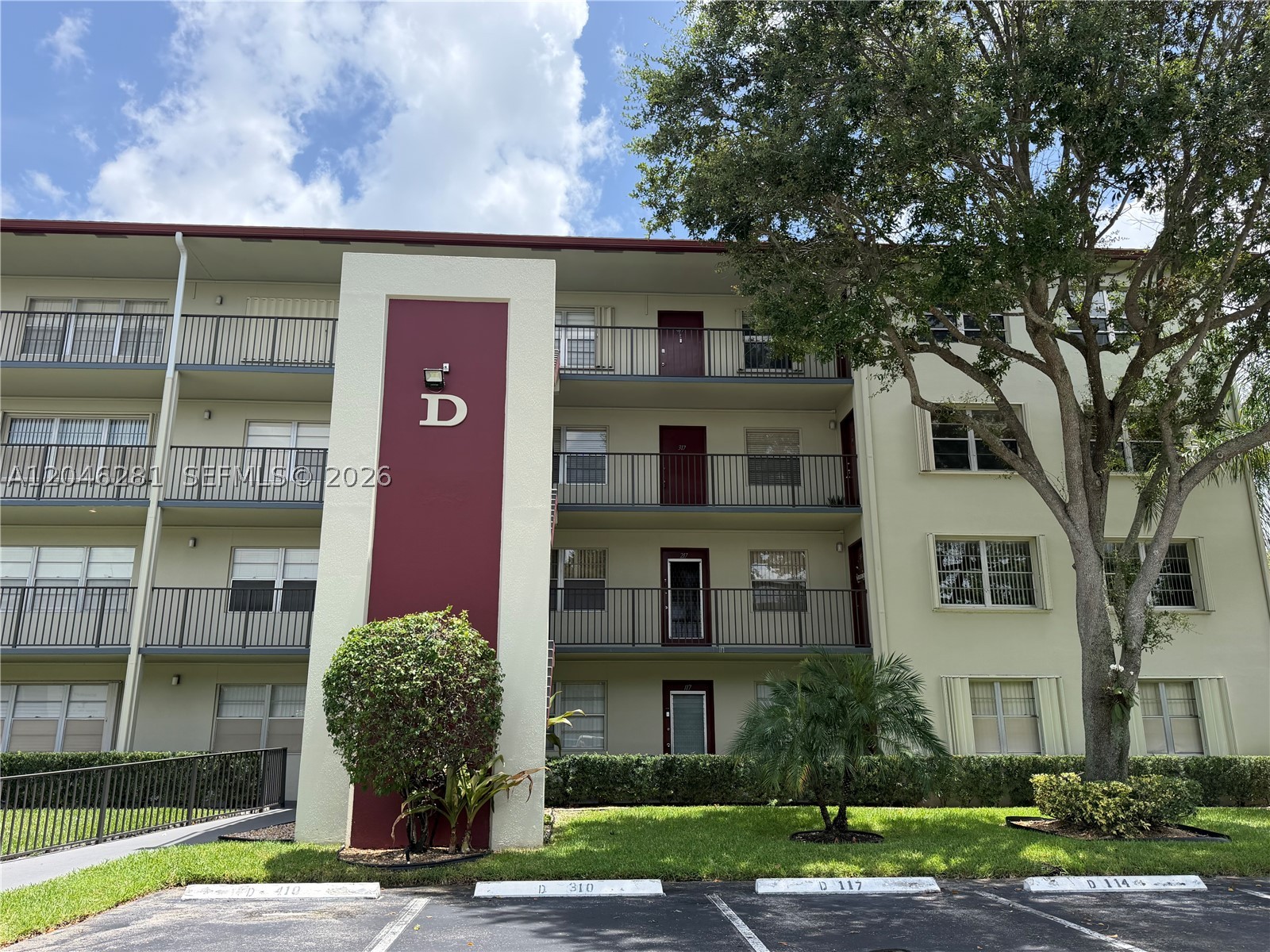 KINGSLEY AT CENTURY VILLA - Residential