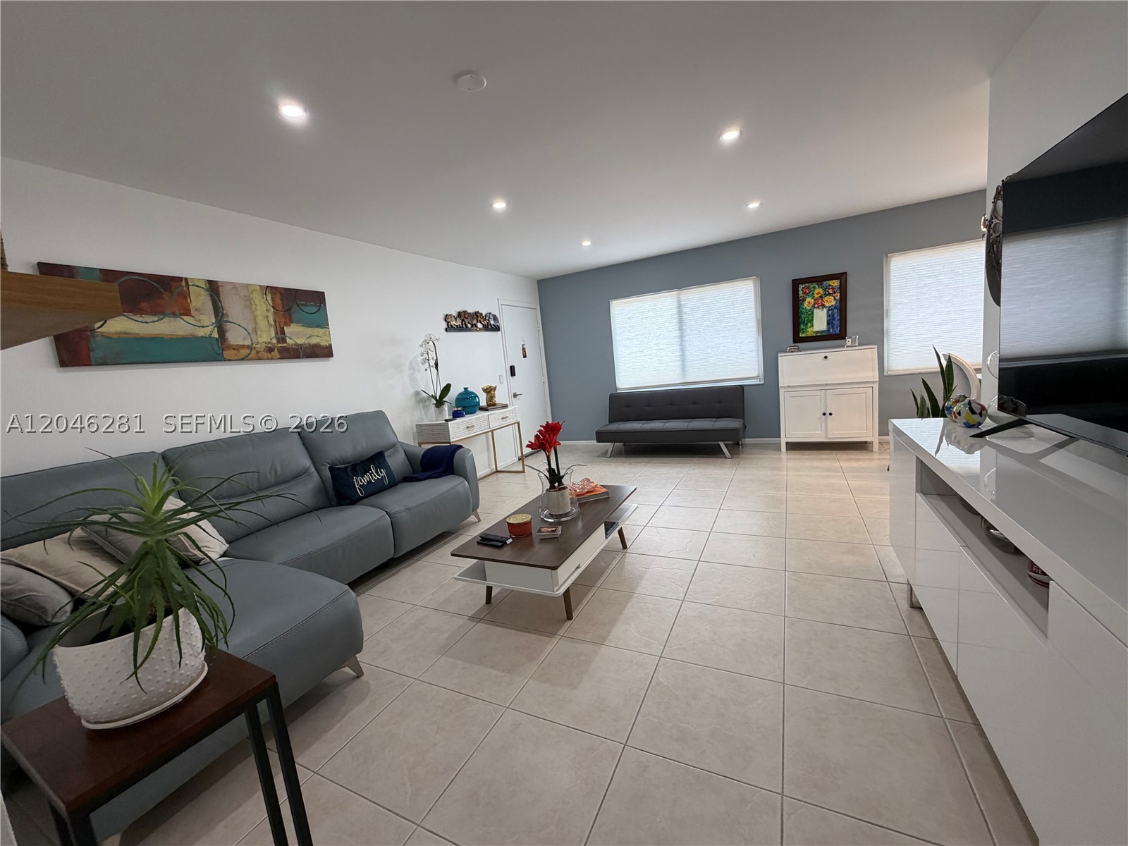 KINGSLEY AT CENTURY VILLA - Residential
