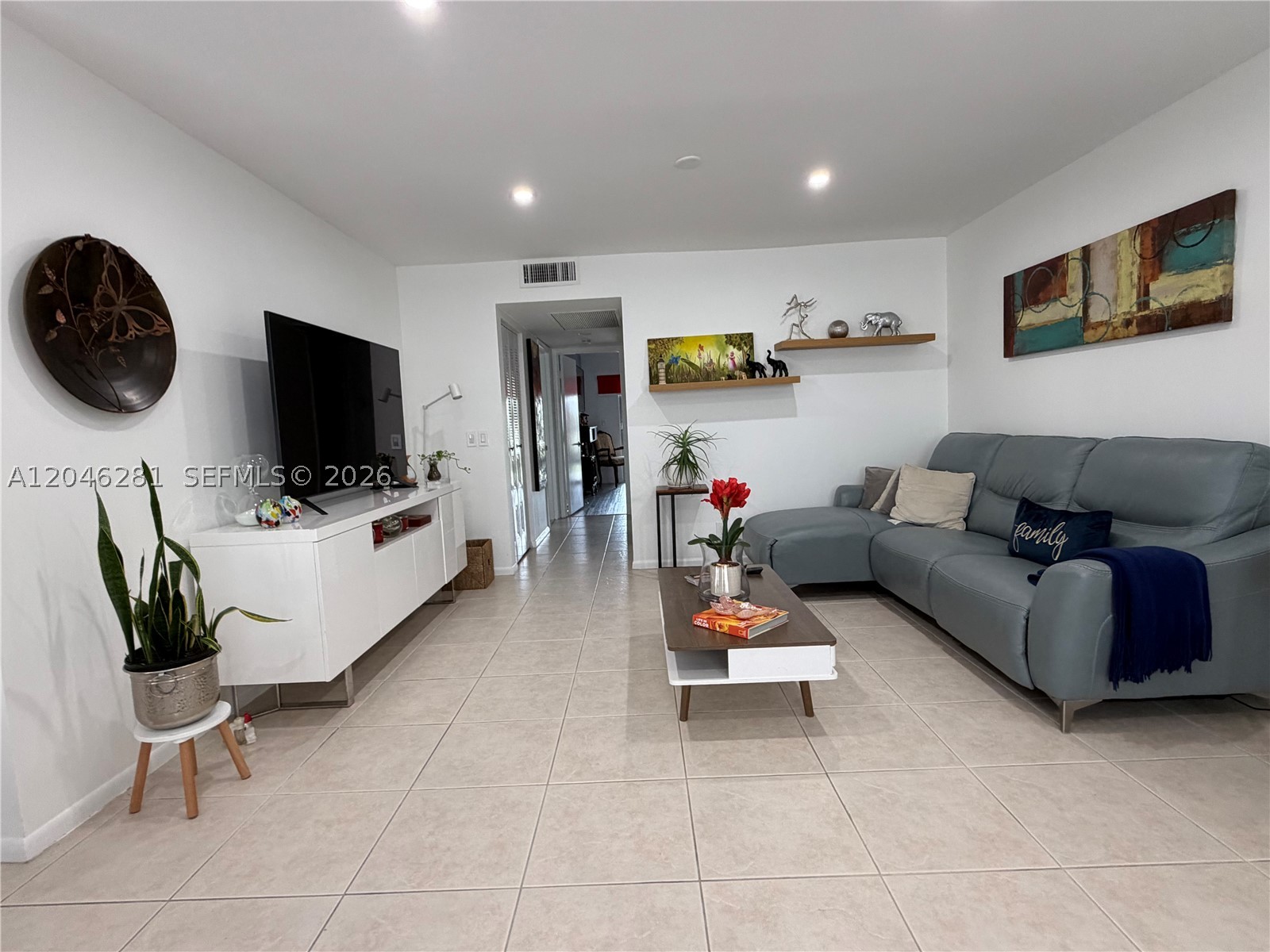 KINGSLEY AT CENTURY VILLA - Residential