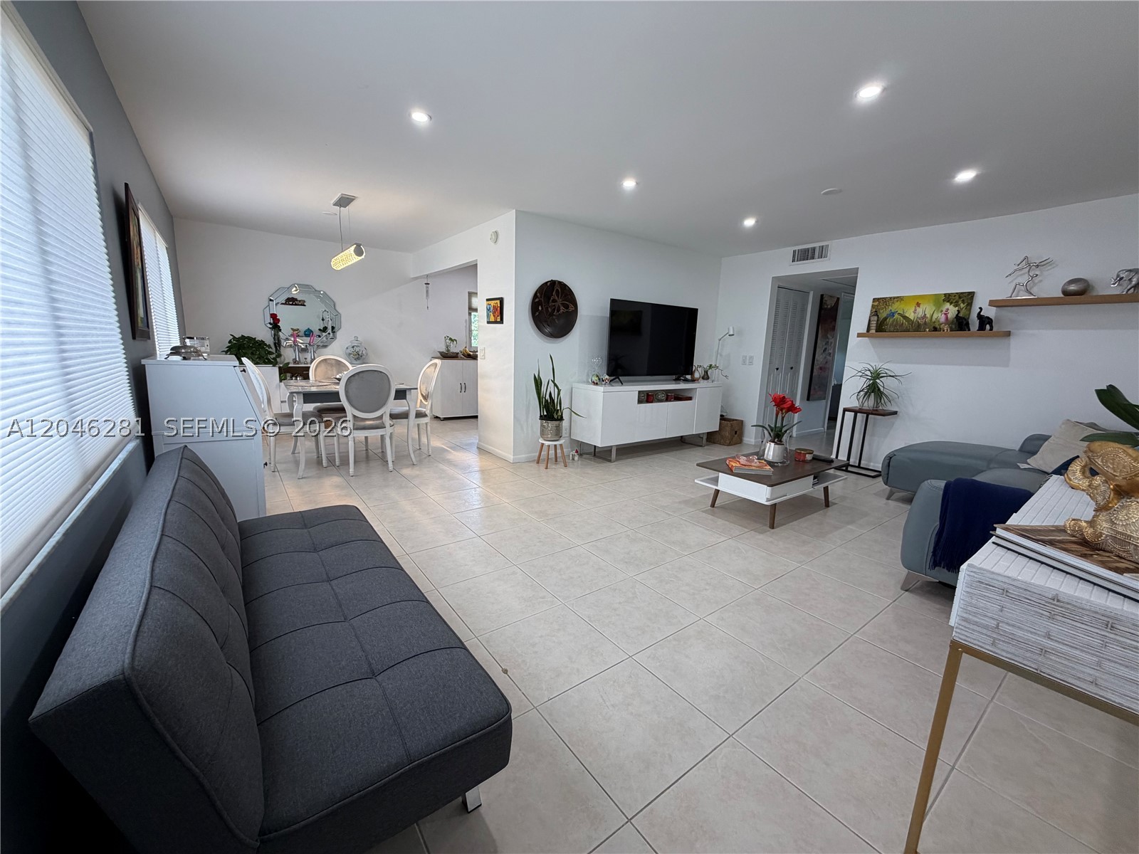 KINGSLEY AT CENTURY VILLA - Residential