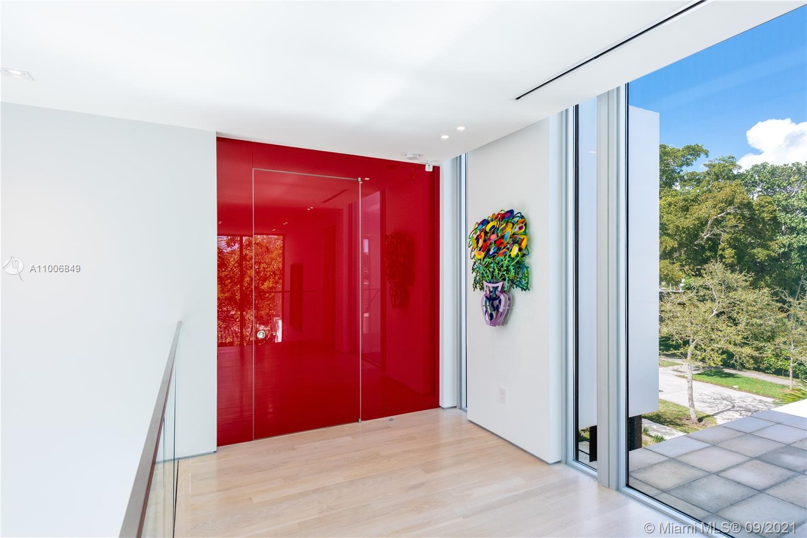 BAY HEIGHTS - Residential