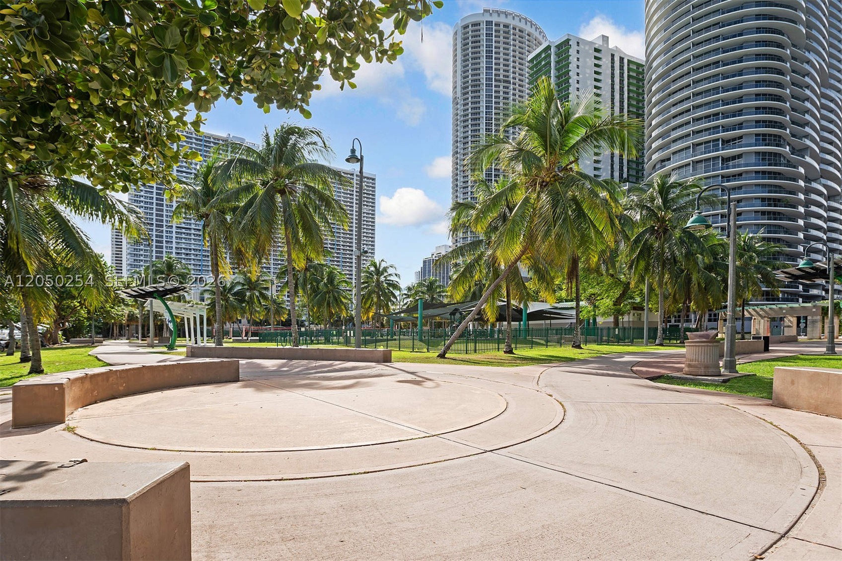 ARIA ON THE BAY CONDO - Residential